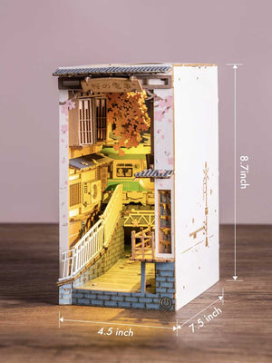 Miniature Maquette Japonaise – Rue Fleurie avec Tramway et Lumière - GoCrazyPuzzle