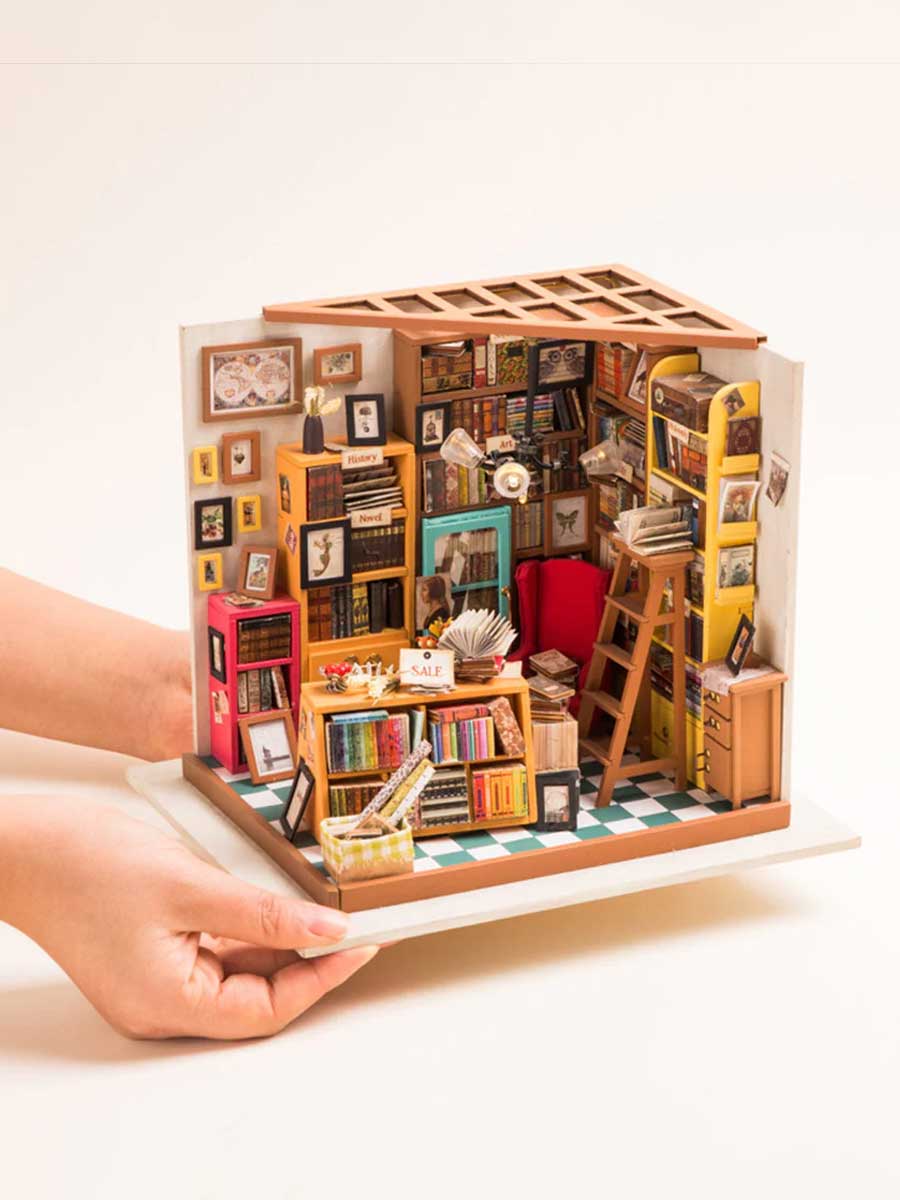 Miniature Maison Bibliothèque en Bois DIY avec Meubles | Robotime - GoCrazyPuzzle